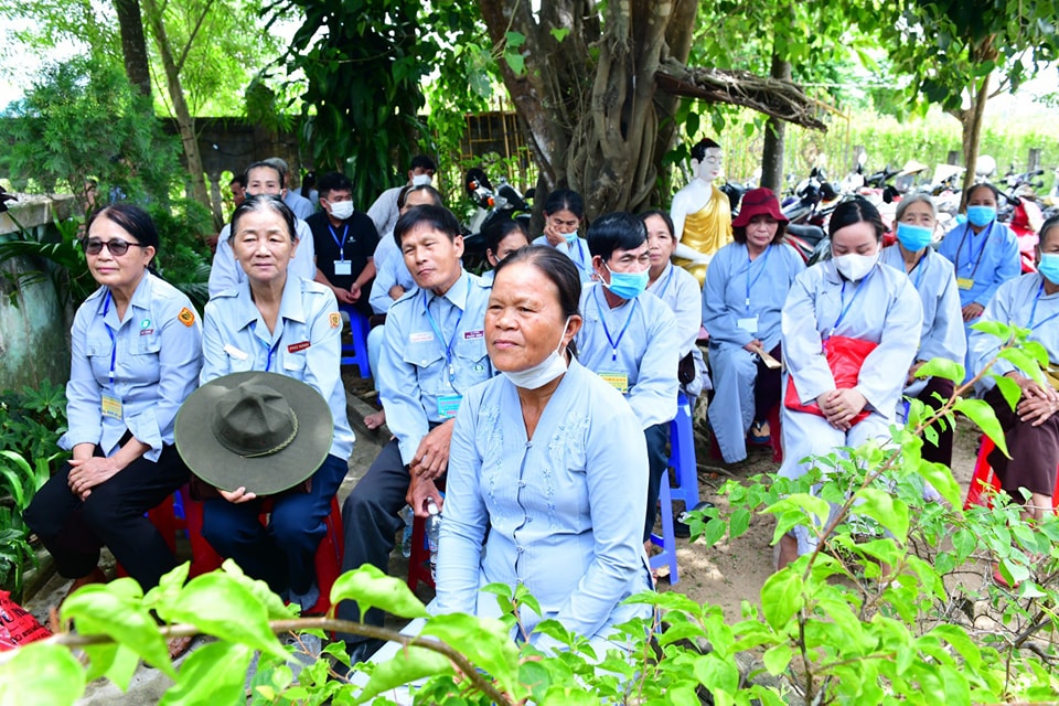 Những điều cần làm trong các ngày lễ quan trọng của kiếp người
