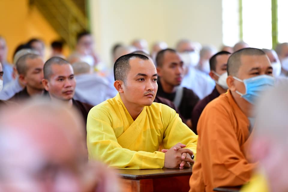 8 đặc tính của giáo pháp mà người xuất gia cần nỗ lực nương theo để tu học