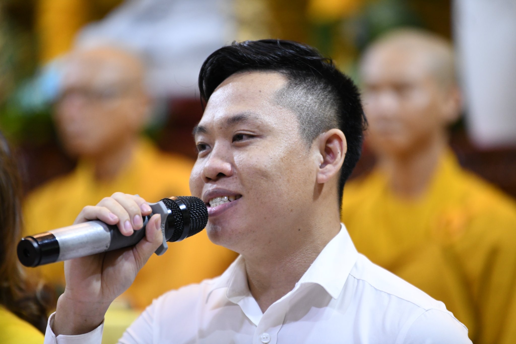 Hạnh phúc trăm năm với tình yêu trong tuệ giác nhà Phật