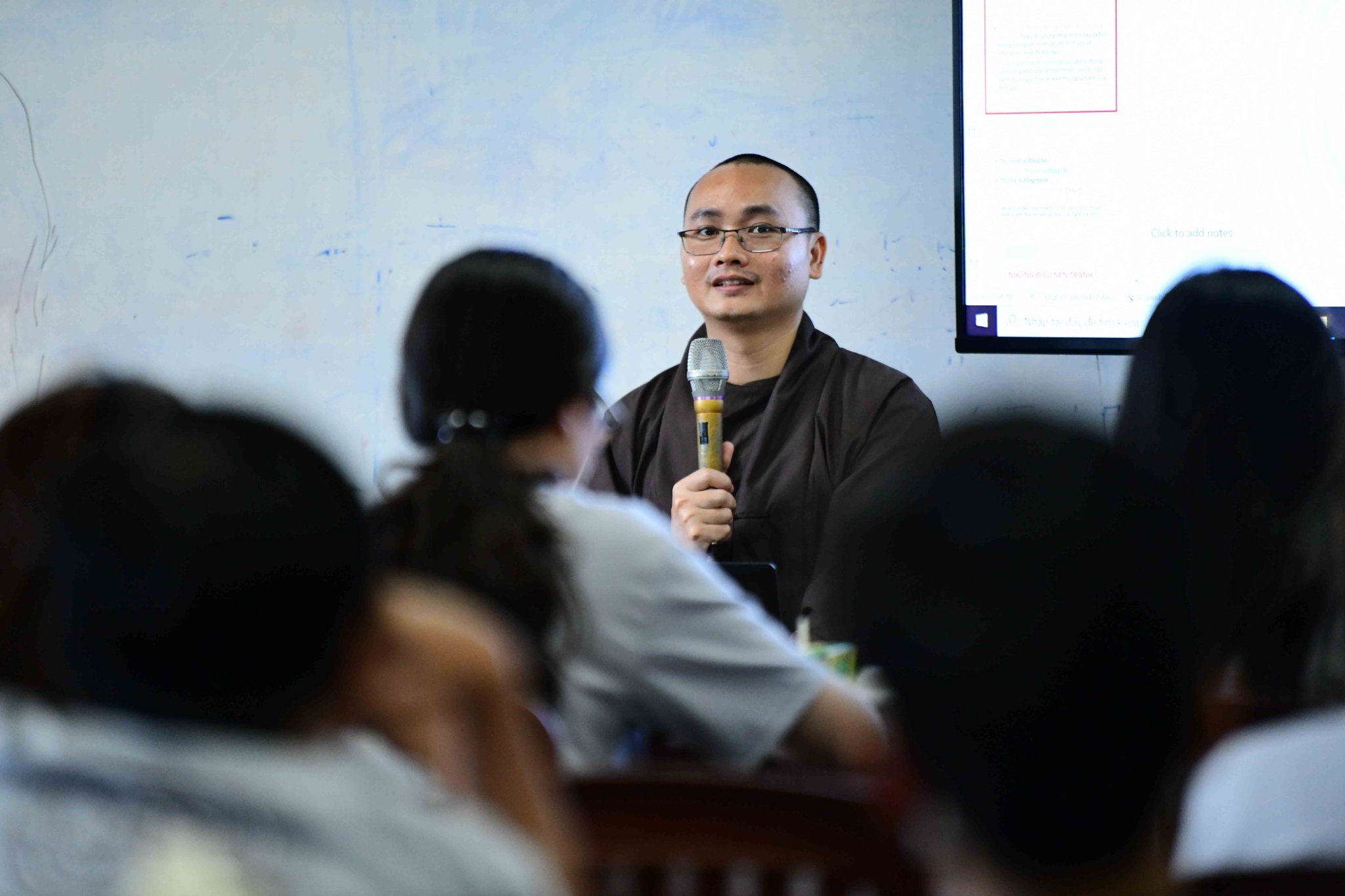 TT. Thích Nhật Từ kêu gọi các bạn trẻ chung tay bảo vệ các loài động vật hoang dã, quý hiếm