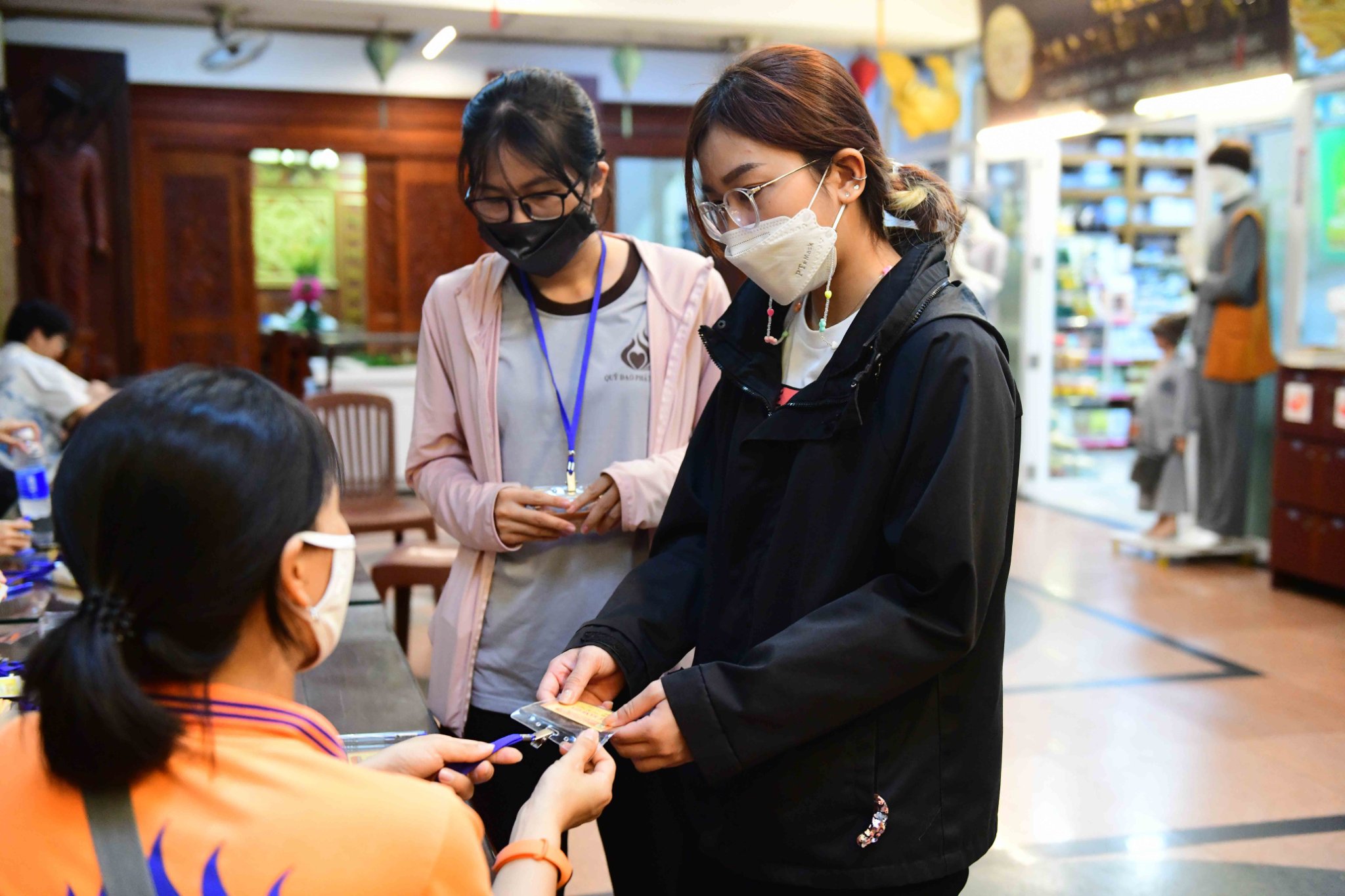 TT. Thích Nhật Từ kêu gọi các bạn trẻ chung tay bảo vệ các loài động vật hoang dã, quý hiếm