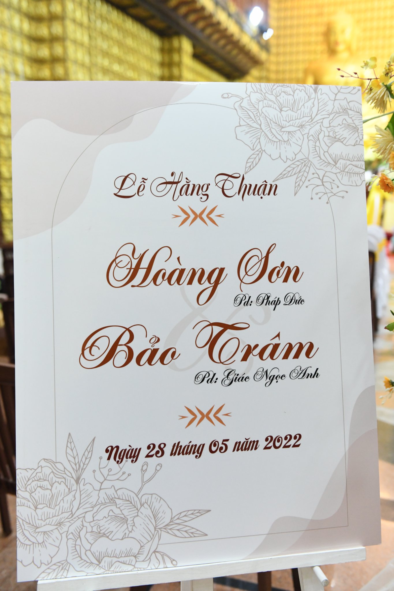 Hạnh phúc trăm năm với tình yêu trong tuệ giác nhà Phật