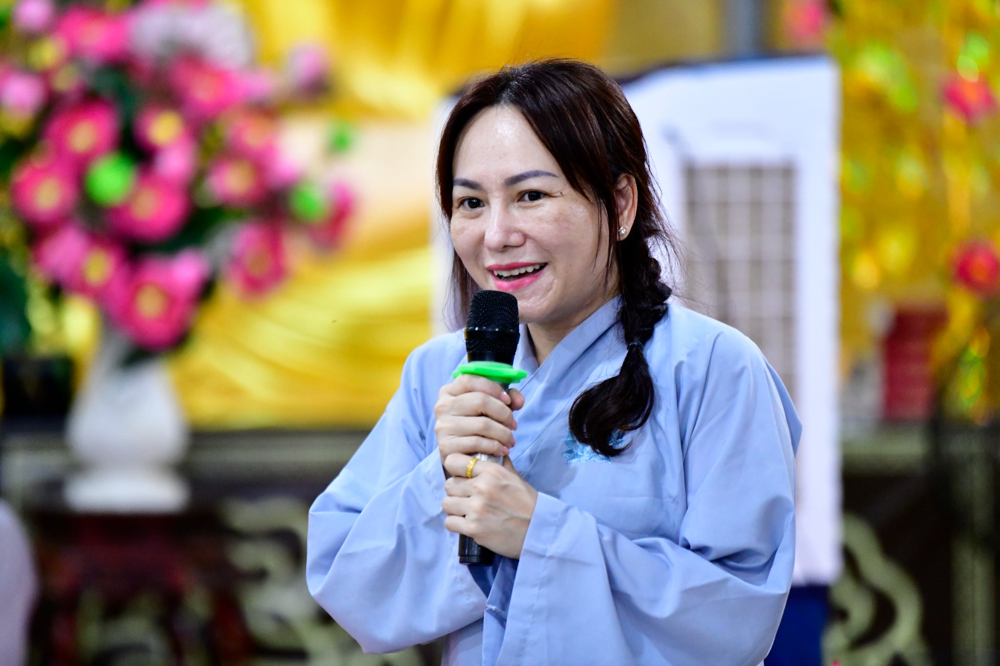 Thiêng liêng lễ &quot;Thắp nến tri ân cha mẹ&quot; trong Khóa tu Xuất Gia Báo Hiếu