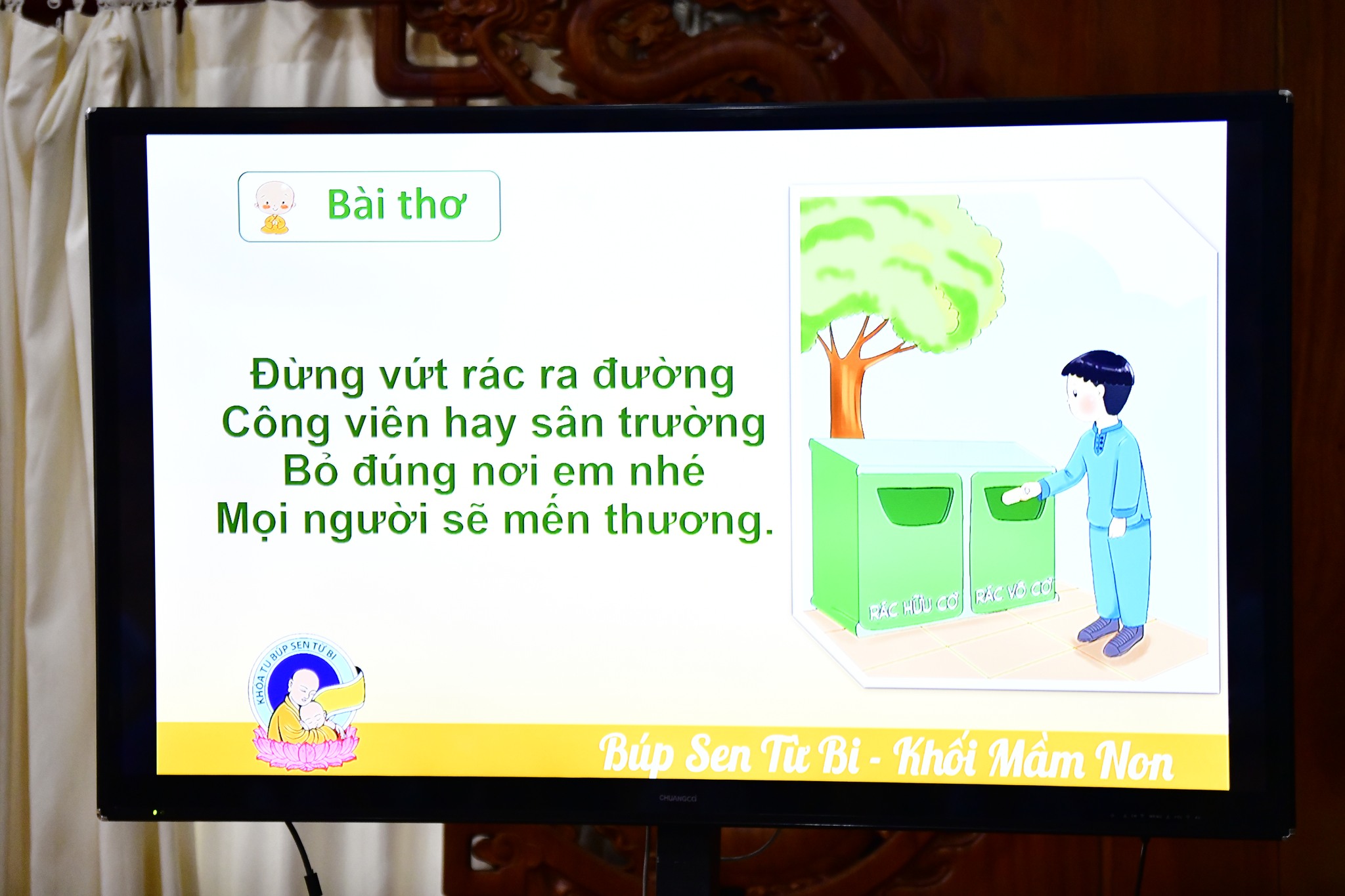 Hơn 500 &quot;Búp Sen Từ Bi&quot; gửi lời thương yêu mừng Ngày của cha