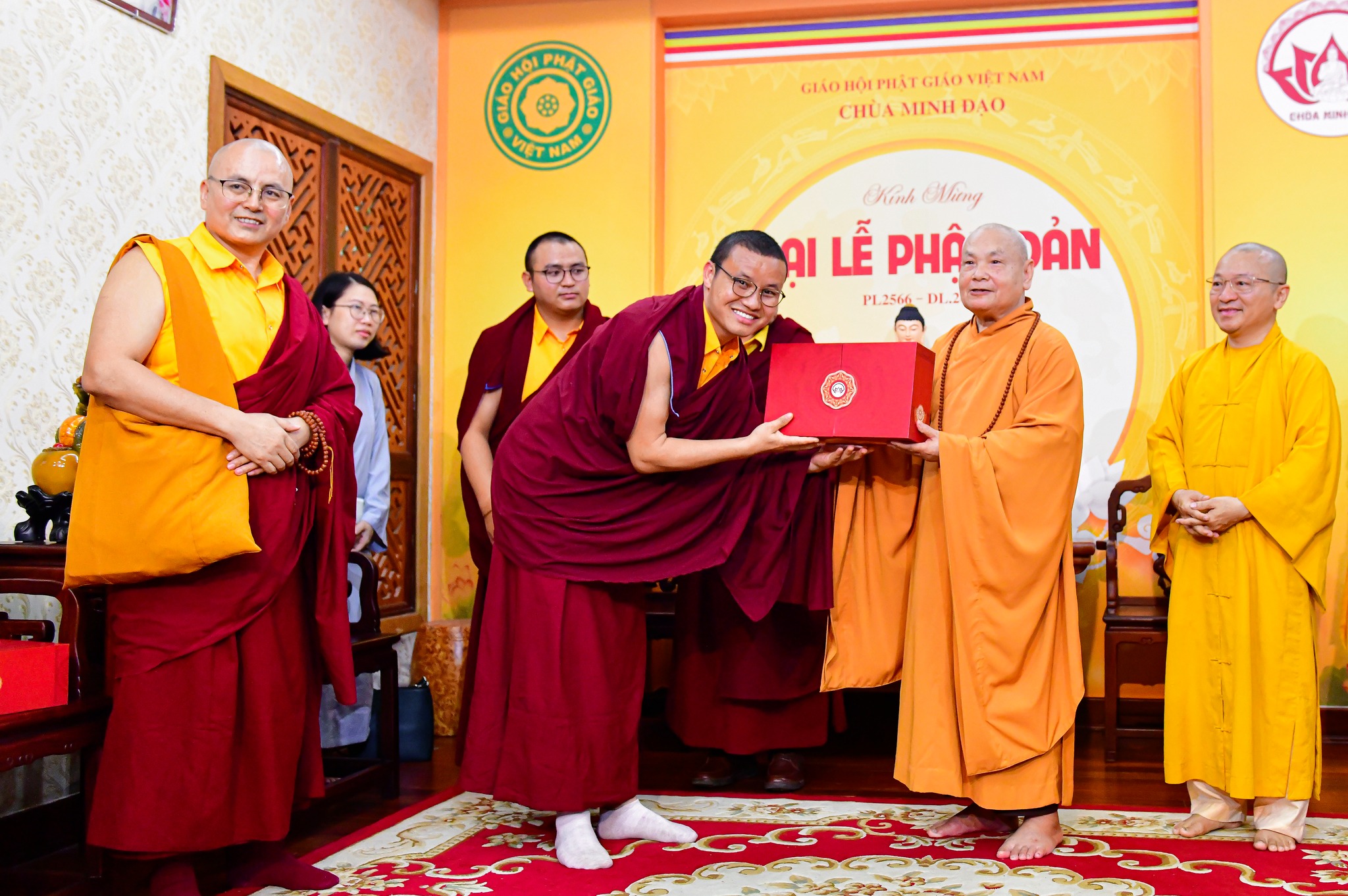 Phái đoàn dòng truyền thừa Drikung Kagyu tiếp kiến HT. Chủ tịch HĐTS GHPGVN