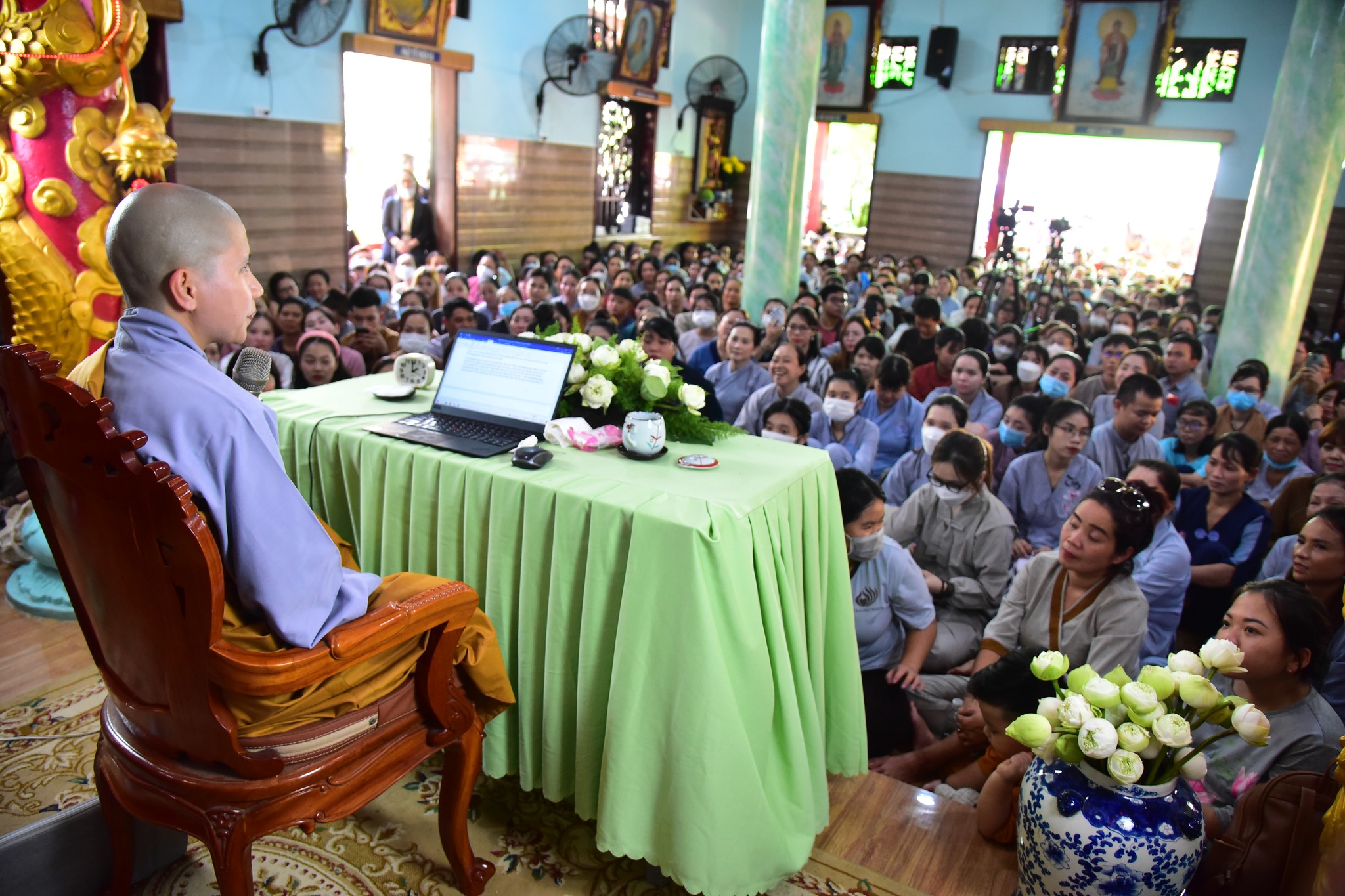 SC. Giác Lệ Hiếu thuyết giảng đến gần 1.000 Phật tử tại Chùa An Lạc (Tp. Thủ Đức, Tp. HCM)