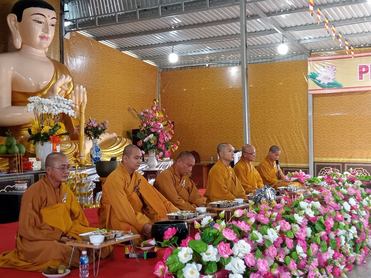 Niềm an vui trong Ngày An Lạc tại Chùa Quan Âm Đông Hải