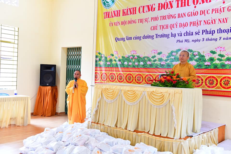 8 đặc tính của giáo pháp mà người xuất gia cần nỗ lực nương theo để tu học