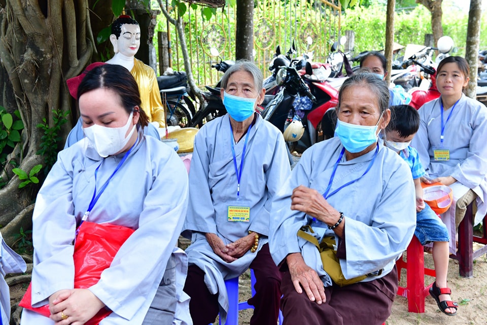 Những điều cần làm trong các ngày lễ quan trọng của kiếp người