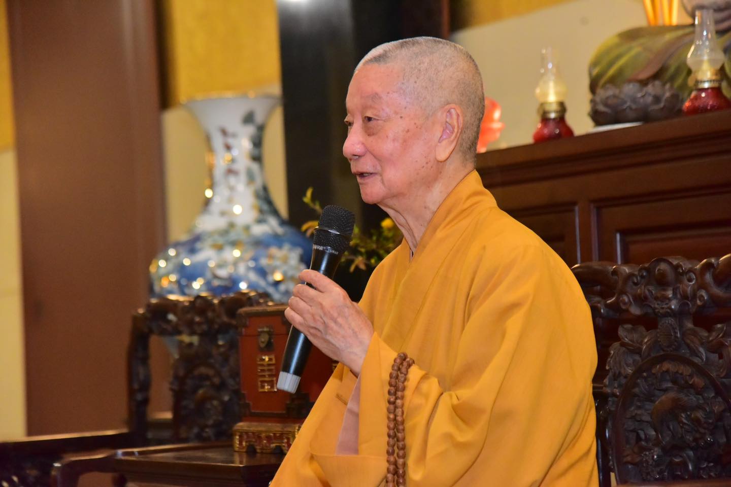 Ban Trị sự GHPGVN Thành phố Hồ Chí Minh Vấn an Đức pháp chủ  Hội đồng chứng minh GHPGVN