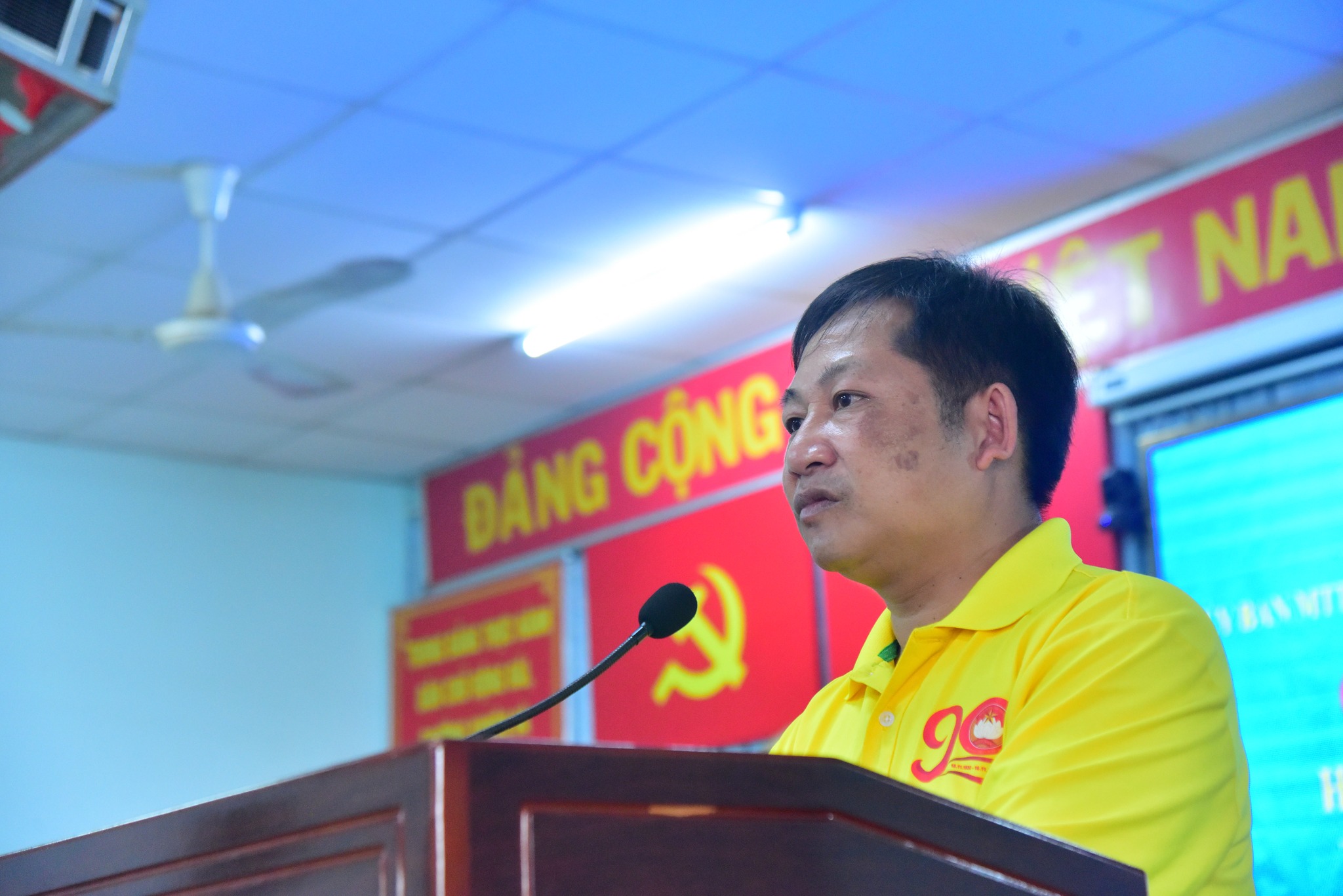 Quỹ Đạo Phật Ngày Nay trao 300 phần quà cho các hộ khó khăn tại xã Phước Vĩnh An huyện Củ Chi