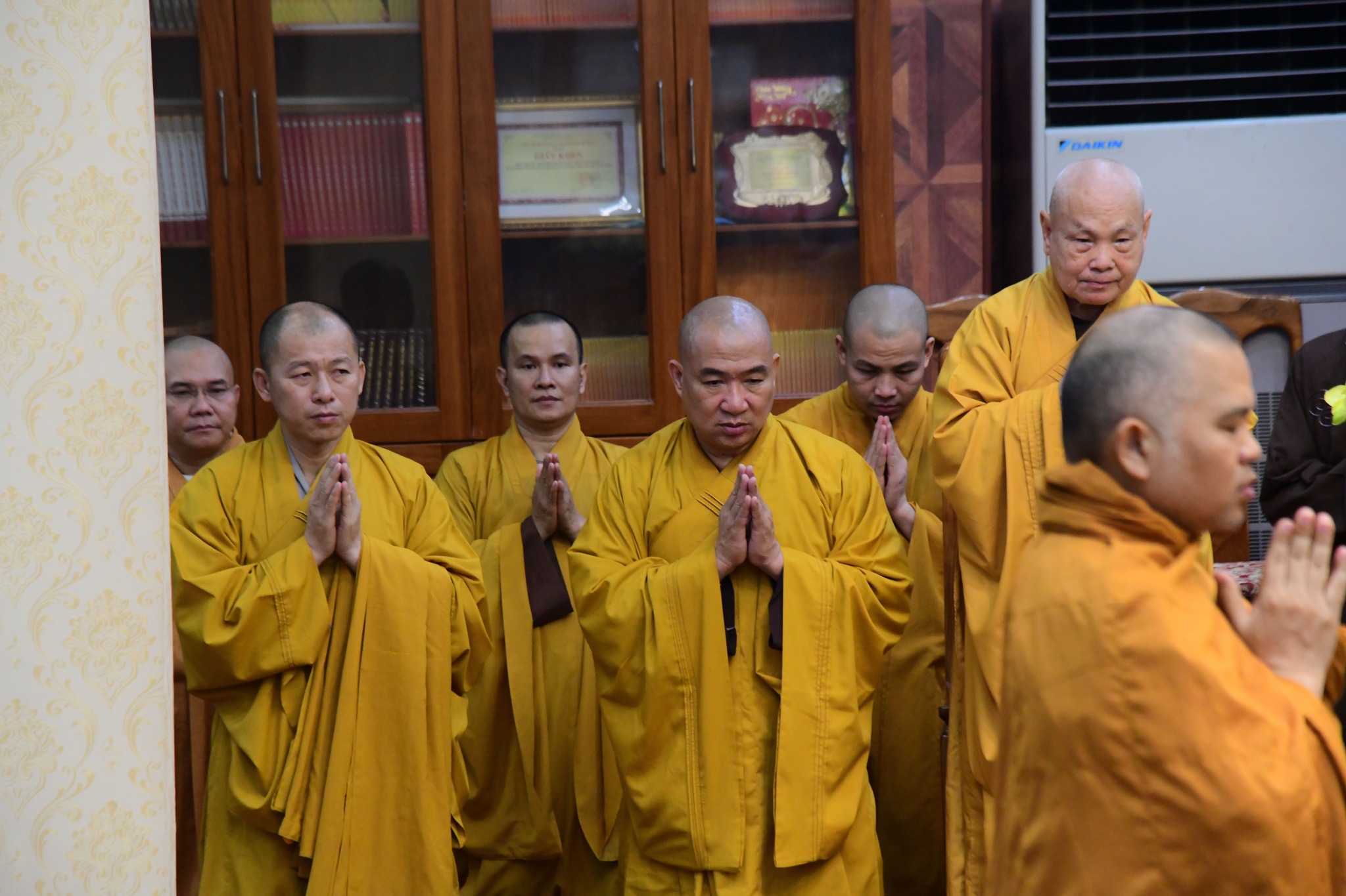 Thượng tọa Thích Nhật Từ dự lễ tưởng niệm Hòa thượng Thích Thiện Từ tại chùa Minh Đạo