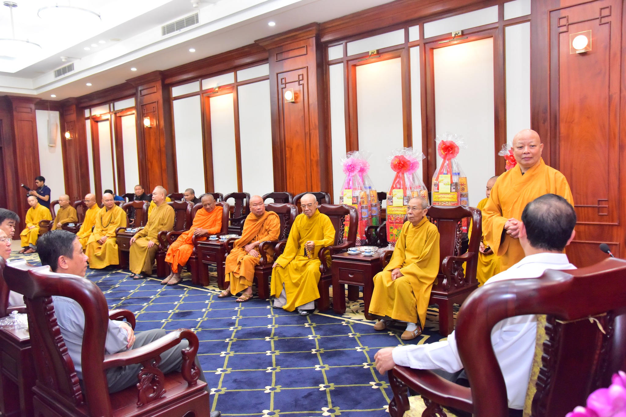 Ban Trị sự GHPGVN TP.HCM thăm chúc tết Thành ủy TP.HCM và Cục An ninh nội địa Bộ Công an