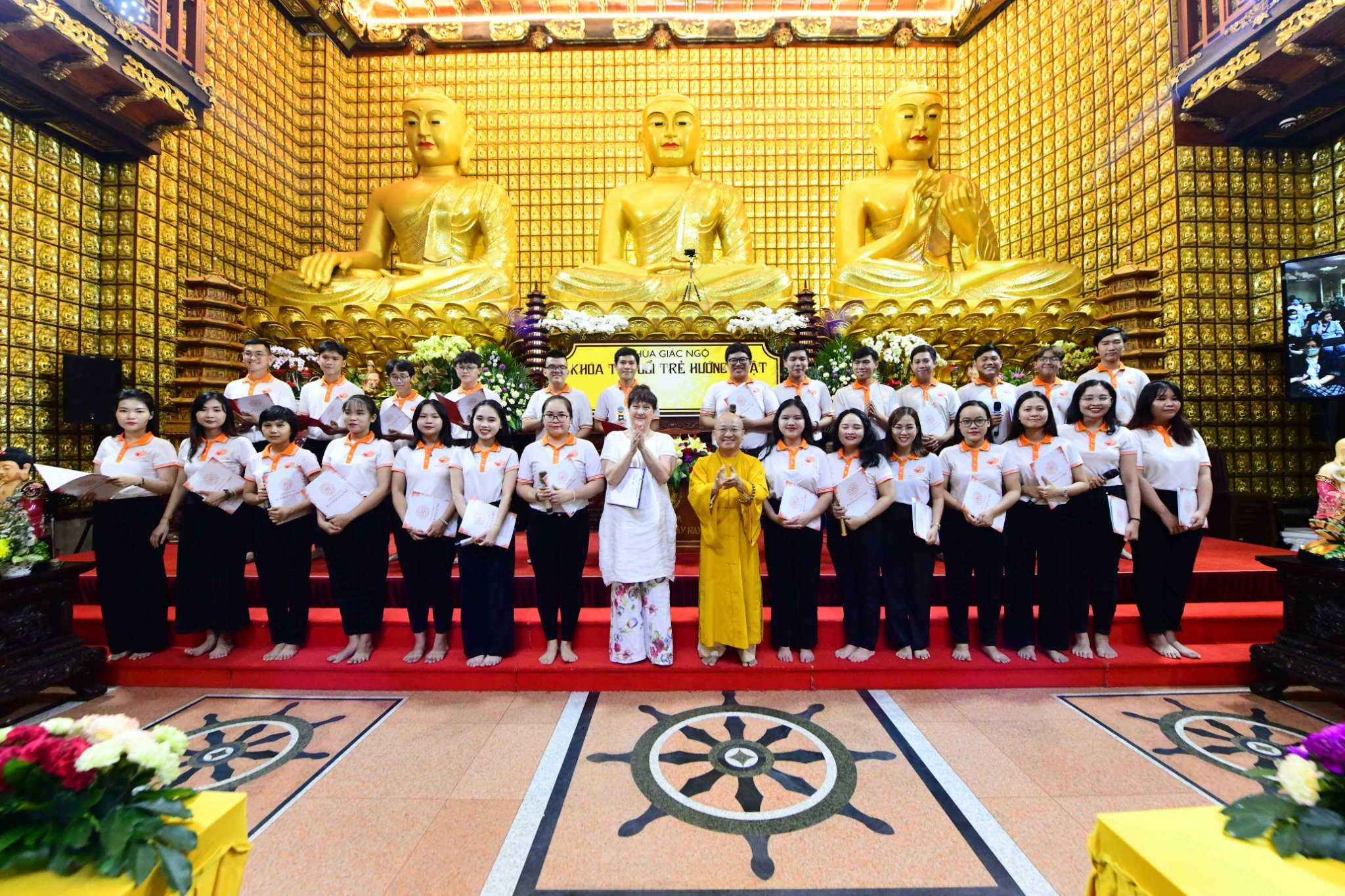TT. Thích Nhật Từ kêu gọi các bạn trẻ chung tay bảo vệ các loài động vật hoang dã, quý hiếm