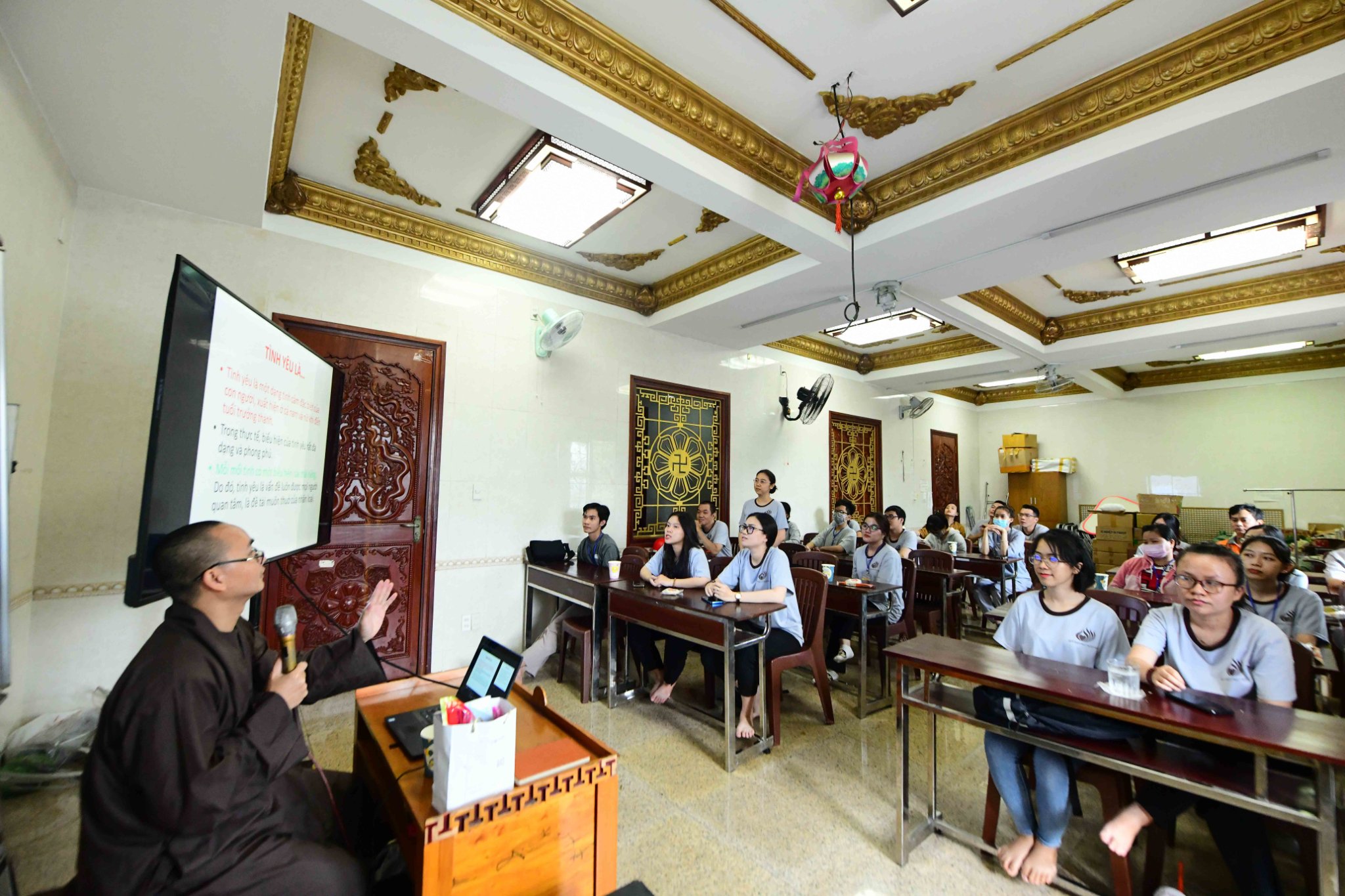 TT. Thích Nhật Từ kêu gọi các bạn trẻ chung tay bảo vệ các loài động vật hoang dã, quý hiếm