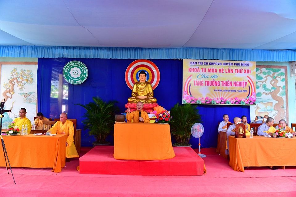 Những điều cần làm trong các ngày lễ quan trọng của kiếp người