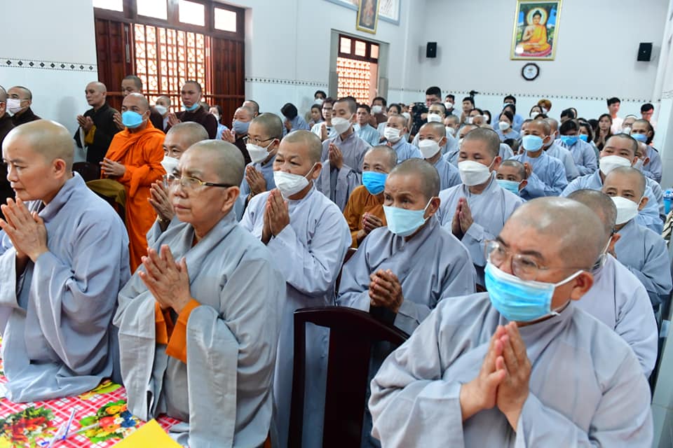 TT. Thích Nhật Từ khích lệ Tăng Ni nỗ lực hoằng pháp lợi sanh thông qua bốn ẩn dụ về người chỉ đường của đức Phật