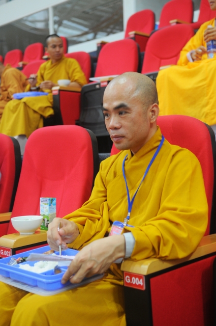 Chùm ảnh : Hơn 3200 Bạn trẻ tham dự khóa tu &quot; Hãy Trở Về Nguồn Cội Yêu Thương&quot; tại Tp. Đà Nẵng