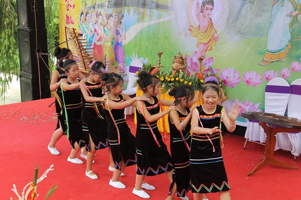 Hà Nam: Đại Lễ Phật Đản PL 2559- DL 2015