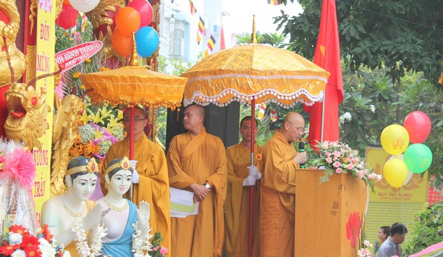 BTSPG thị xã Dĩ An chào mừng đại lễ PD: 2560 - DL: 2016