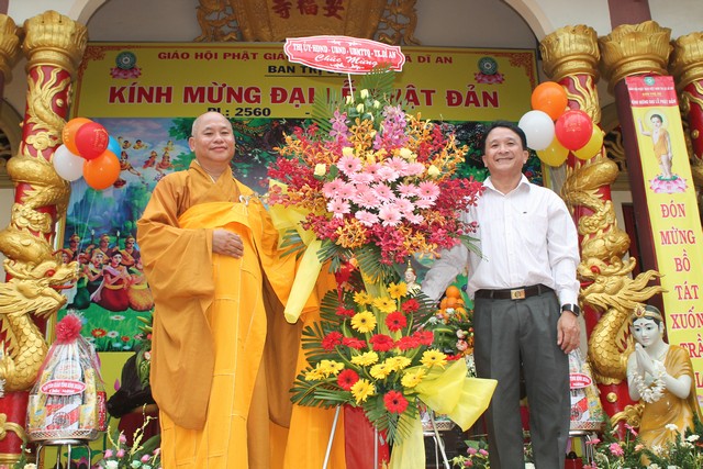 BTSPG thị xã Dĩ An chào mừng đại lễ PD: 2560 - DL: 2016