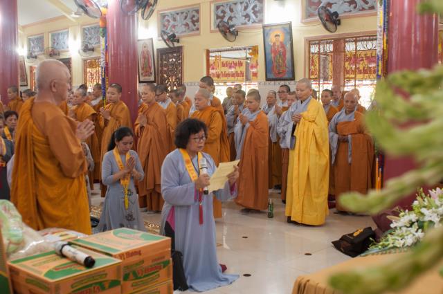 Bình Thạnh: Chùa Hòa Khánh cúng dường trường hạ Long Phước Thọ tỉnh Đồng Nai
