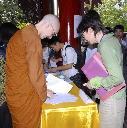 Chùm ảnh: Những góc nhìn khác nhau về ngày khai mạc Hội nghị Nữ giới Phật giáo Thế giới lần thứ 11