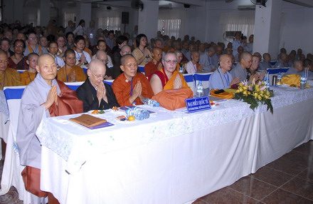 Chùm ảnh: Những góc nhìn khác nhau về ngày khai mạc Hội nghị Nữ giới Phật giáo Thế giới lần thứ 11