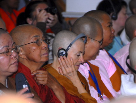Chùm ảnh: Những góc nhìn khác nhau về ngày khai mạc Hội nghị Nữ giới Phật giáo Thế giới lần thứ 11