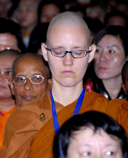 Chùm ảnh: Những góc nhìn khác nhau về ngày khai mạc Hội nghị Nữ giới Phật giáo Thế giới lần thứ 11