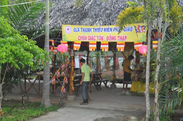 Chùm ảnh : Muôn màu cổng chào tại hội trại Lý Công Uẩn