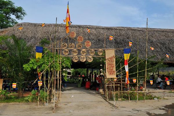 Chùm ảnh : Muôn màu cổng chào tại hội trại Lý Công Uẩn