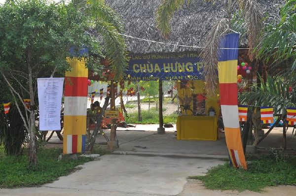 Chùm ảnh : Muôn màu cổng chào tại hội trại Lý Công Uẩn