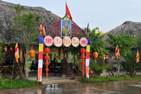 Chùm ảnh : Muôn màu cổng chào tại hội trại Lý Công Uẩn