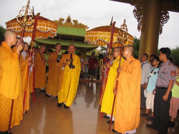 Hội trại Lý Công Uẩn 2010 long trọng tổ chức lễ khai mạc