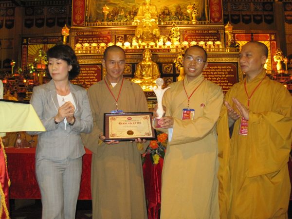 Hội trại Lý Công Uẩn 2010 long trọng tổ chức lễ khai mạc