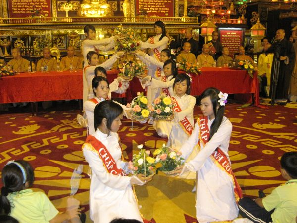 Hội trại Lý Công Uẩn 2010 long trọng tổ chức lễ khai mạc