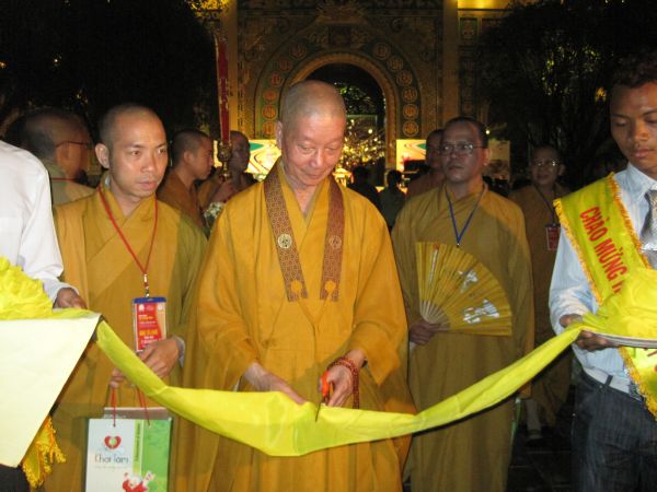 Hội trại Lý Công Uẩn 2010 long trọng tổ chức lễ khai mạc