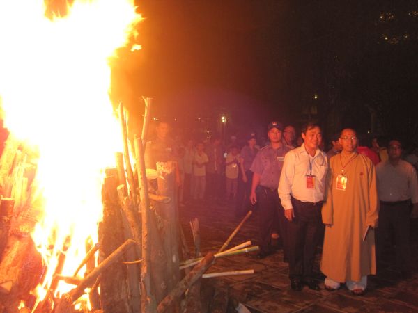 Hội trại Lý Công Uẩn 2010 long trọng tổ chức lễ khai mạc