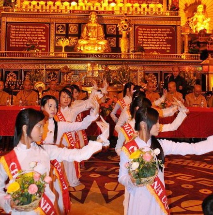 Bình Dương: Gần 3000 Phật tử tham dự Hội trại Lý Công Uẩn