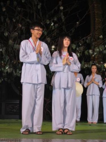 Kết quả cuộc thi chung kết Duyên dáng áo lam và Văn nghệ tối 3/6/2010