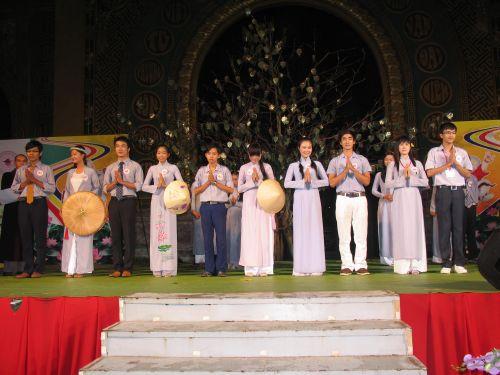 Kết quả cuộc thi chung kết Duyên dáng áo lam và Văn nghệ tối 3/6/2010