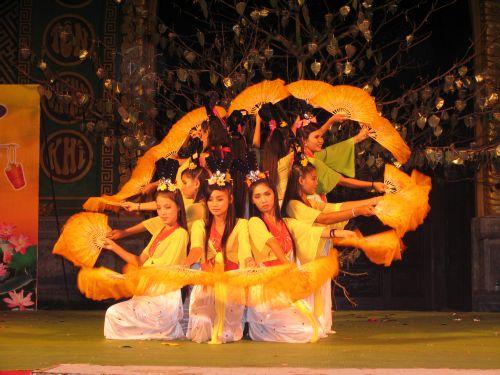 Kết quả cuộc thi chung kết Duyên dáng áo lam và Văn nghệ tối 3/6/2010
