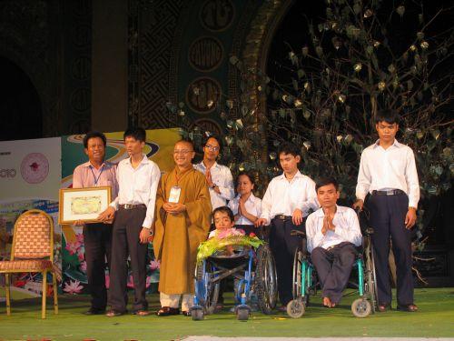 Kết quả cuộc thi chung kết Duyên dáng áo lam và Văn nghệ tối 3/6/2010