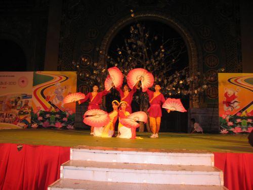 Kết quả cuộc thi chung kết Duyên dáng áo lam và Văn nghệ tối 3/6/2010