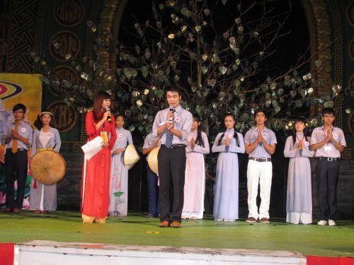 Kết quả cuộc thi chung kết Duyên dáng áo lam và Văn nghệ tối 3/6/2010