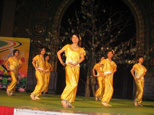 Kết quả cuộc thi chung kết Duyên dáng áo lam và Văn nghệ tối 3/6/2010