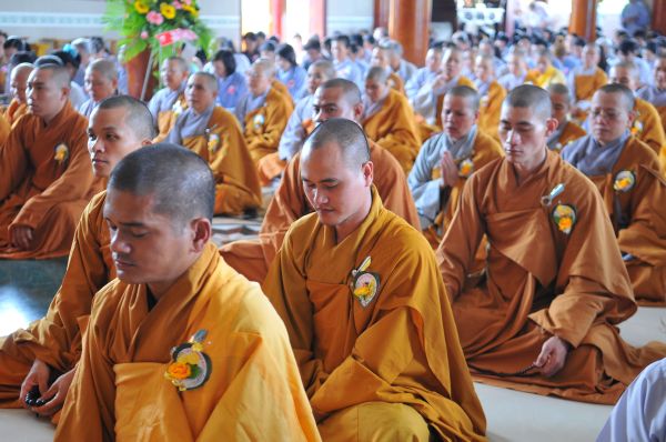 Chùm ảnh: Đại lễ Vu Lan chùa Pháp Bửu - Hóc Môn