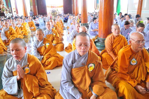 Chùm ảnh: Đại lễ Vu Lan chùa Pháp Bửu - Hóc Môn