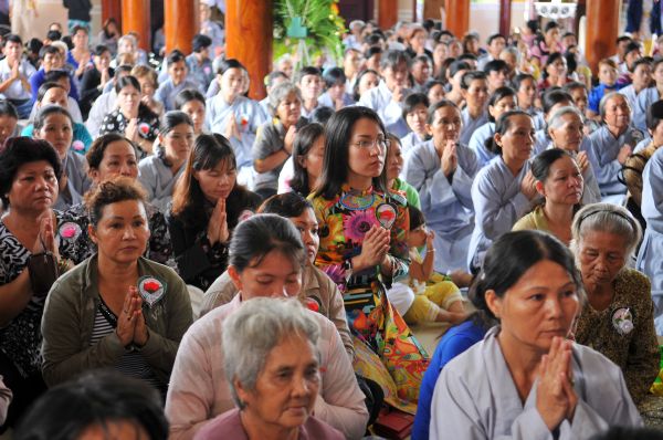 Chùm ảnh: Đại lễ Vu Lan chùa Pháp Bửu - Hóc Môn